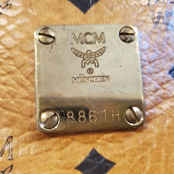 Authentic MCM - Picture 4 of 8